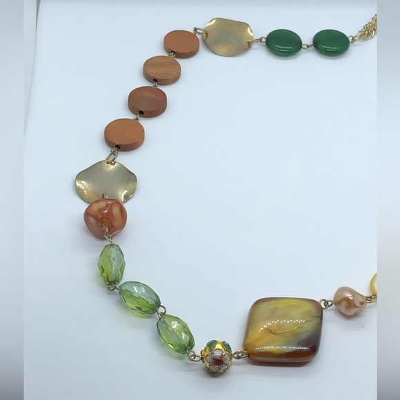 Multi-Coloured Beaded Fashion Jewellery Necklace - Picture 2 of 7